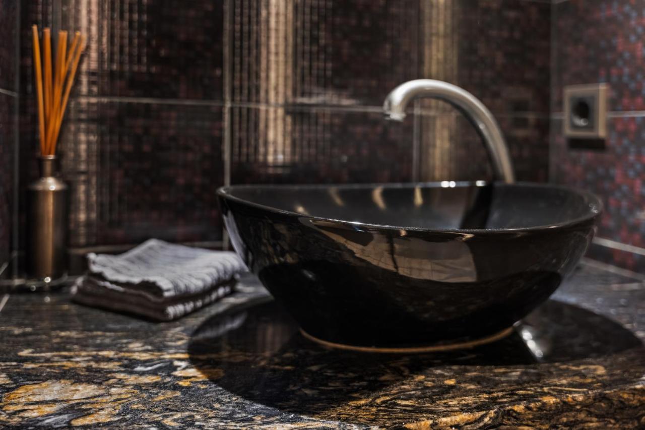 Secret Lounge - Cozy Studio With Sauna And Jacuzzi Vilnius Ngoại thất bức ảnh